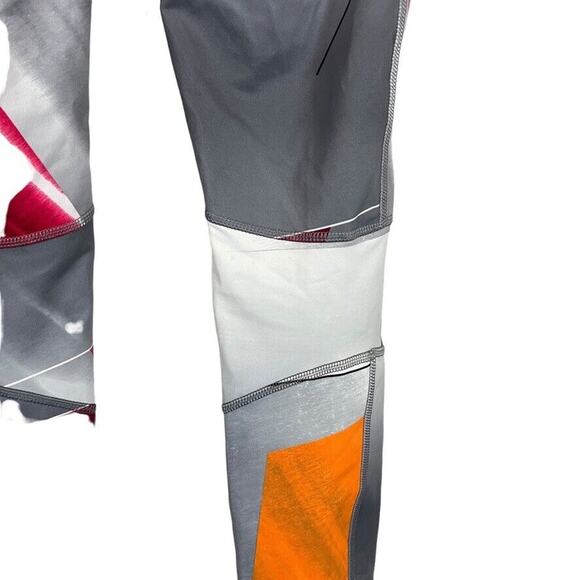 Spyder 989 Multi Color Shield Print Fate Pant NWT Womens Skinny Yoga sz XXS - Picture 12 of 16